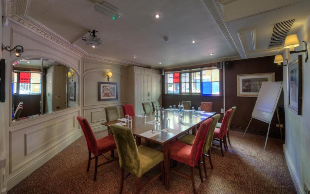 Dog & Partridge By Chef & Brewer Collection Hotell Tutbury Eksteriør bilde